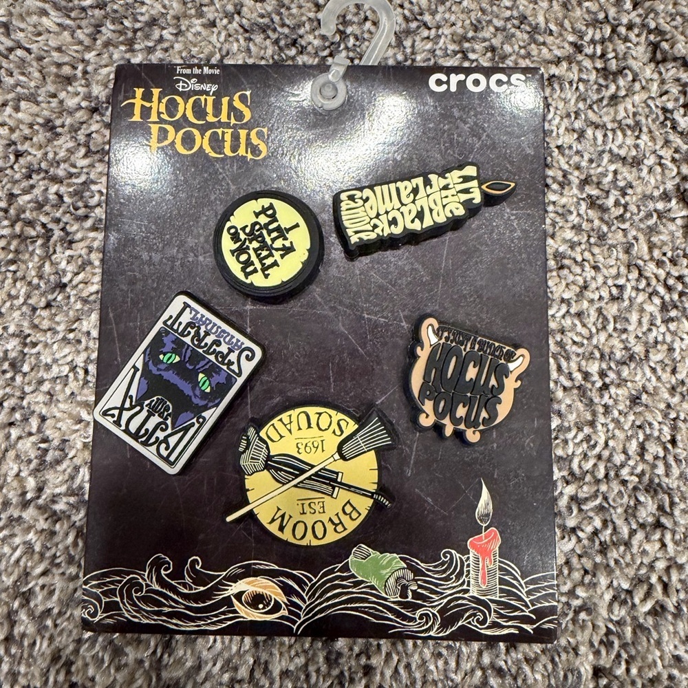 Disney Hocus Pocus Crocs Jibbitz in Black and Yellow